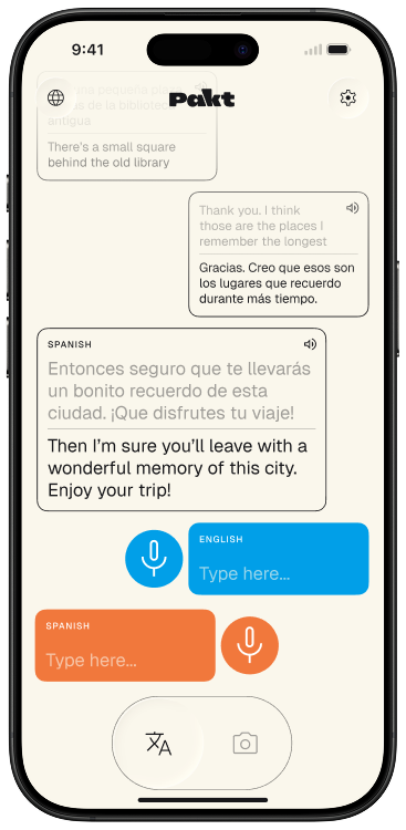 Pakt montrant les deux côtés d'une conversation de voyage traduite